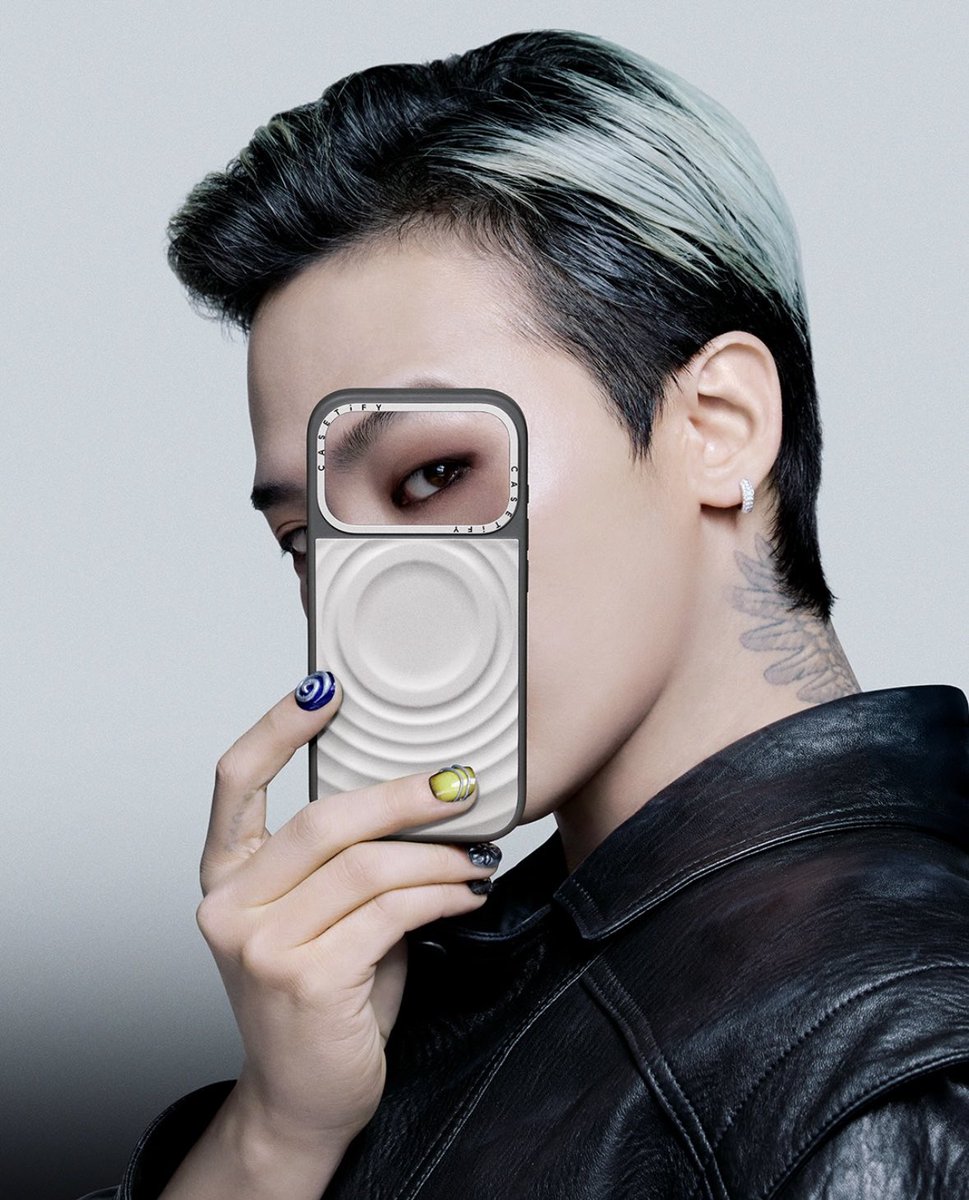 WhiteTamar1's tweet image. Casetify founder &amp;amp; CEO : "Collaborating with G-DRAGON will redefine our brand vision. It will further strengthen CASETIFY's influence and embody our belief that tech can be a canvas for self-expression" 

#GDRAGON Big #inspiration 💖
There are 2 chapters 😍😍