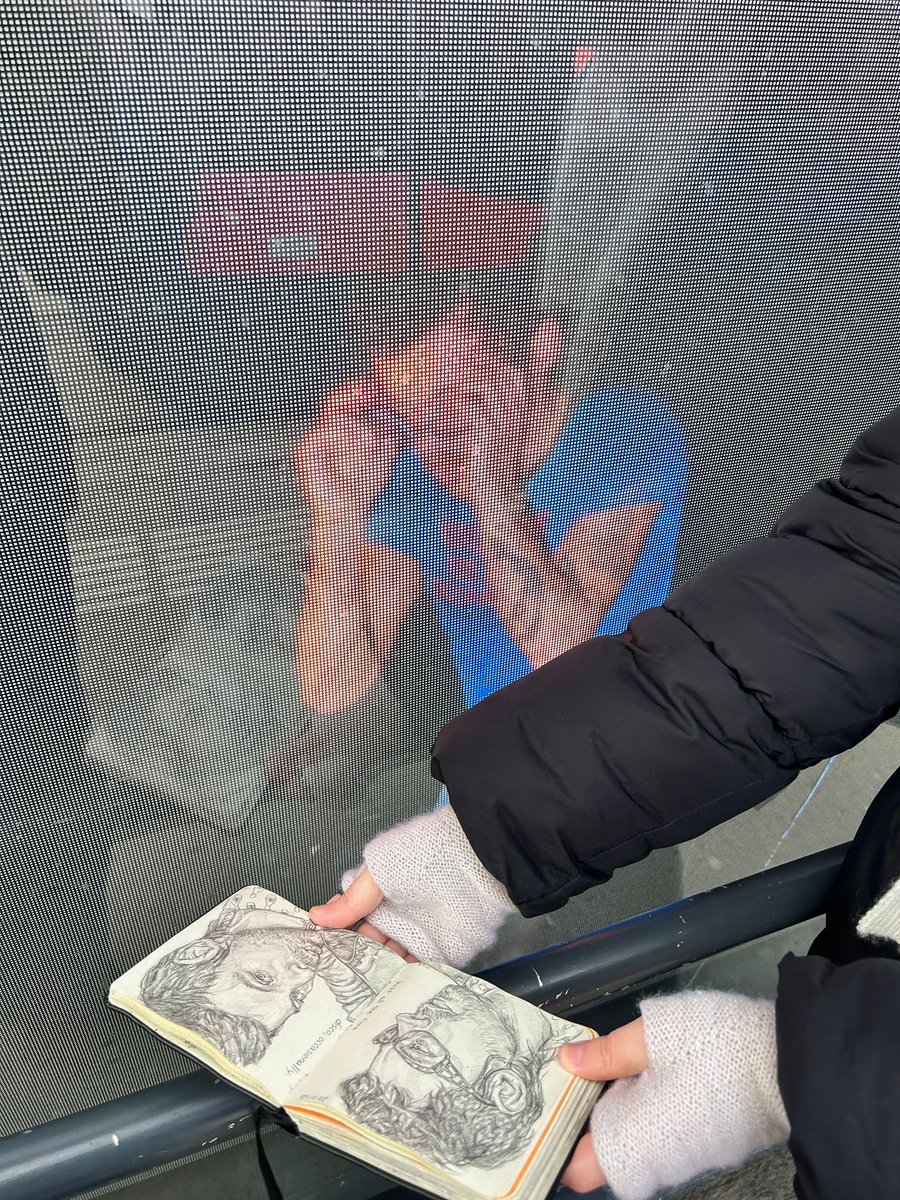 _annanaskopf_'s tweet image. harry styles meets harry styles!!