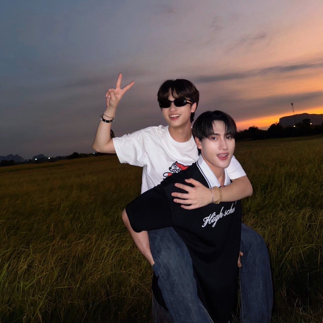 Moonlovespung's tweet image. They are plotting world domination 
#pungwave 🫡