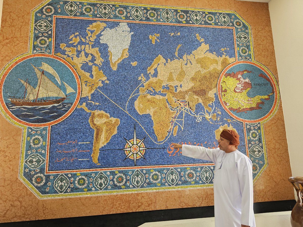 SL5SL's tweet image. في أولى محطات زيارتنا إلى سلطنة #عُمان تشرفتُ برفقة زملائي ضيوف الملتقى الصحفي الاقتصادي، ممثلي اتحادات الصحفيين الخليجيين، بزيارة غرفة تجارة وصناعة عُمان، حيث كان في استقبالنا الشيخ راشد بن عامر المصلحي، النائب الأول لرئيس مجلس إدارة الغرفة، وخلال اللقاء، لمسنا عمق التجربة…