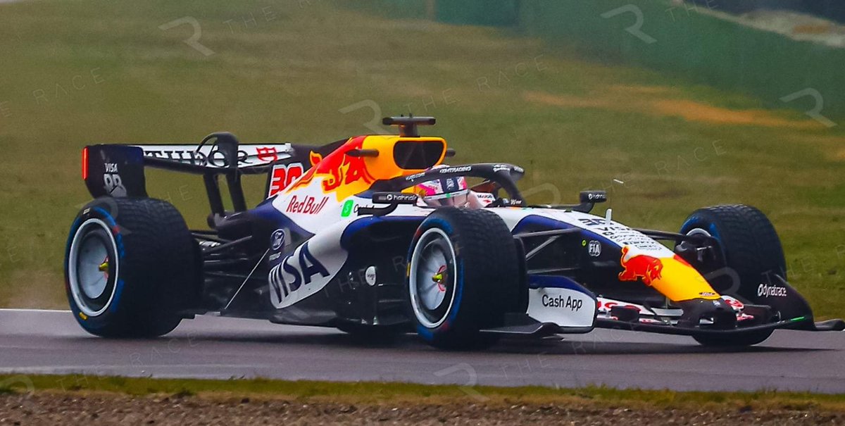 Mano37Beck's tweet photo. Isso aqui é um carro de corrida

Como é agradável o fim das balsas do efeito solo https://t.co/dKqLVSge13