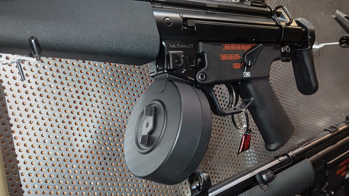 電動ガン ドラムマガジン付き MP5 ひ*貨様