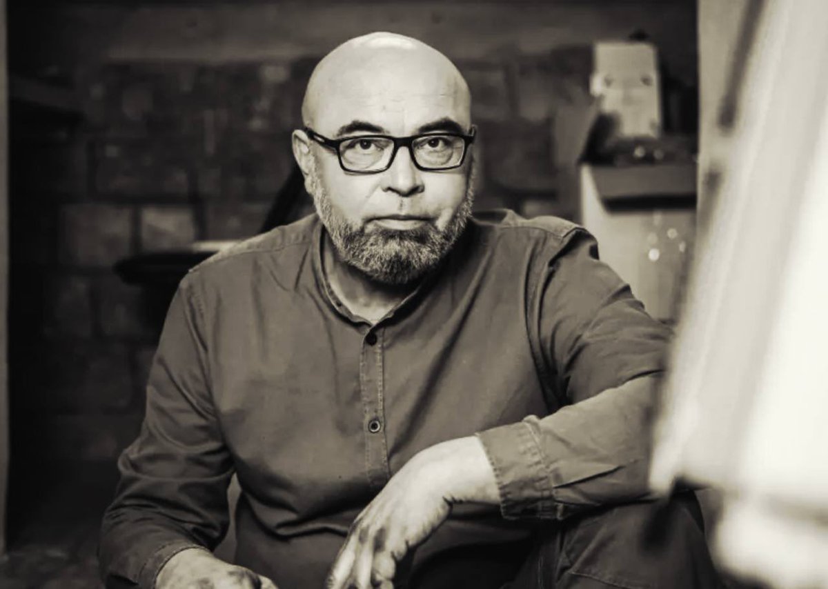 poroshenko's tweet image. Владислав Кириченко — людина, яка була одним із локомотивів розвитку української культури останніх двох десятиліть. 

Спражнє відродження українського книговидання, поява української аудіокниги, розвиток сучасної української музики — це ті сфери, де ще довго відчуватиметься його…