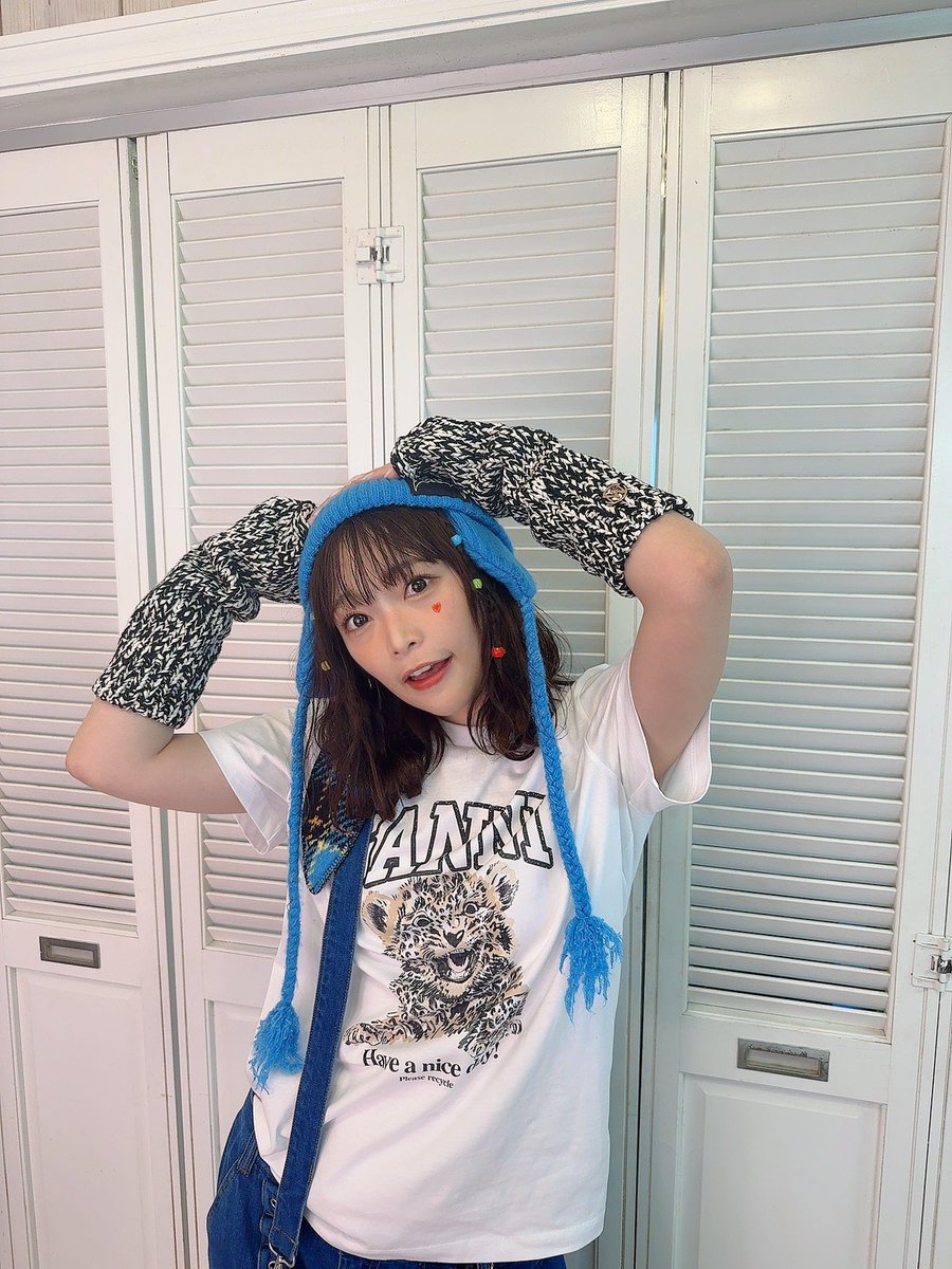 koyamamomoyo's tweet image. 1月25日(日)
写真集のイベントがあるよ🎶

サインや、限定ブロマイドのお渡し、
ツーショットが撮れたりもするので
是非！遊びに来てください( ⸝⸝˘͈ ᵕ˘)🌟

🍎12:00〜
(ゲーマーズ配布)
gamers.co.jp/contents/event…

🍎14:30〜
🍎17:30〜
(アニメイト配布)
animate-onlineshop.jp/sphone/content…