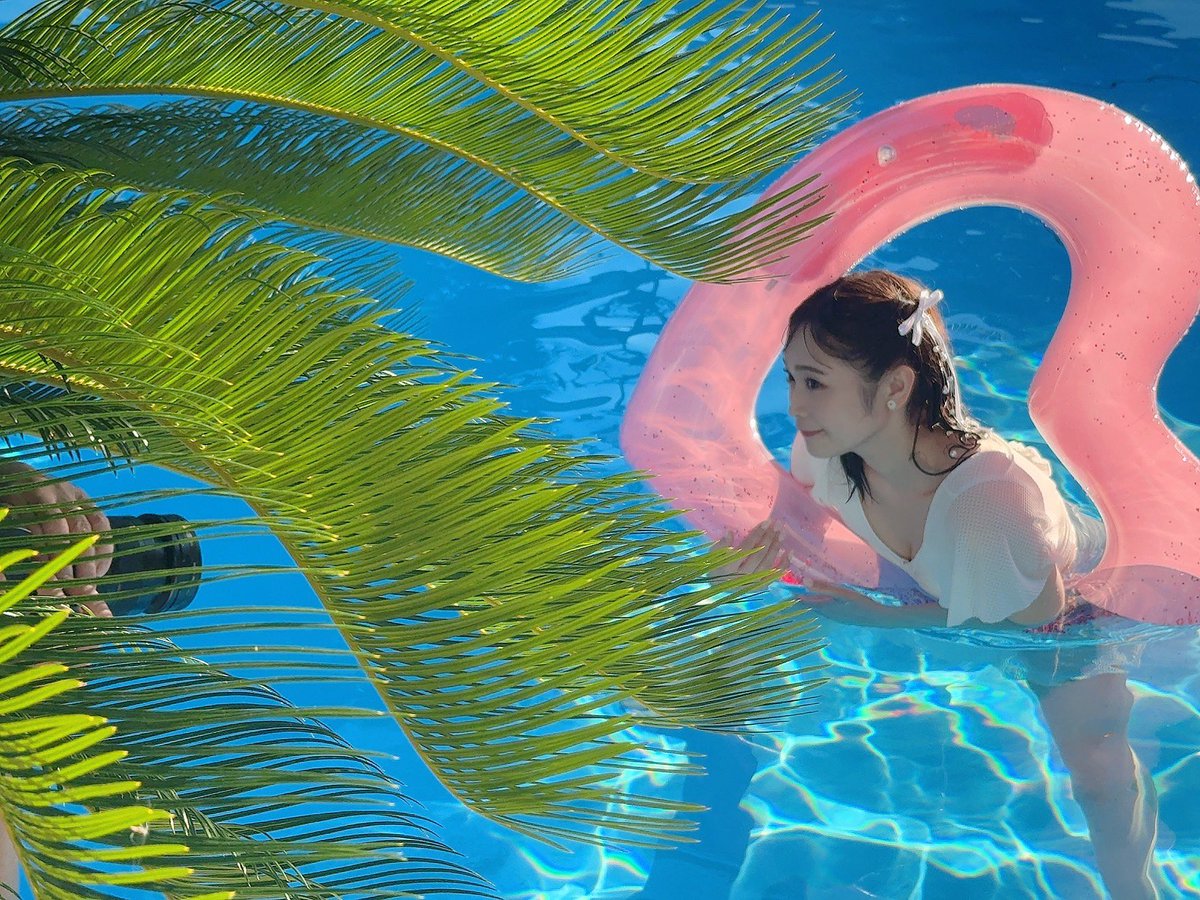 koyamamomoyo's tweet image. 1月25日(日)
写真集のイベントがあるよ🎶

サインや、限定ブロマイドのお渡し、
ツーショットが撮れたりもするので
是非！遊びに来てください( ⸝⸝˘͈ ᵕ˘)🌟

🍎12:00〜
(ゲーマーズ配布)
gamers.co.jp/contents/event…

🍎14:30〜
🍎17:30〜
(アニメイト配布)
animate-onlineshop.jp/sphone/content…