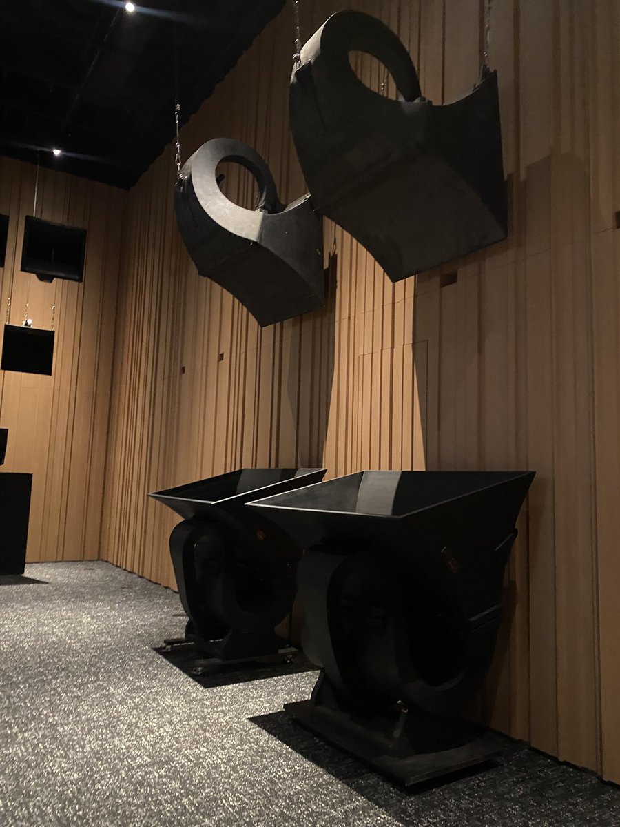 juliesoonee's tweet image. 진짜 최고의 경험
music is my life인간이라면 꼭 가보시길