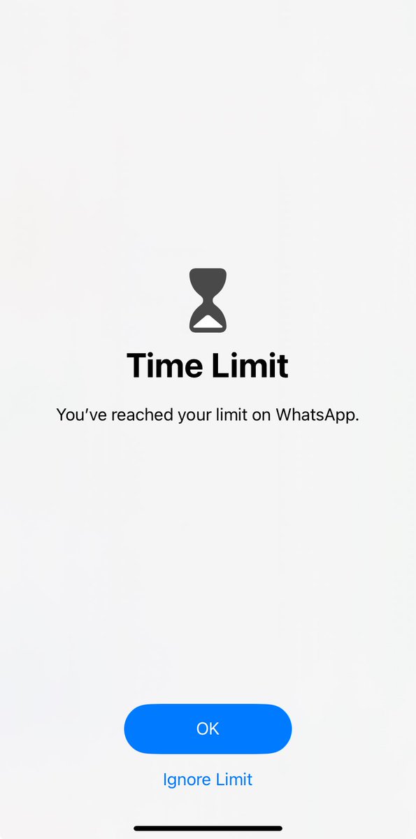 iriscentfor's tweet image. use this feature on your phone. sekarang setiap di atas jam 8, wa off. di atas jam 9 malam all socmed off. tidur tenang. syukur2 kalau weekend paginya habis shubuh langsung lari.