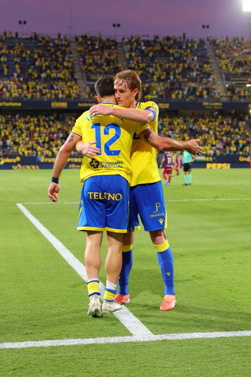 Álex Fernández tweet media