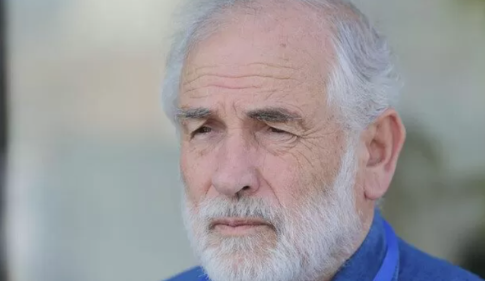 Iherreraa's tweet image. #MuchoGustoMG  Informan de otro desaparecido por los incendios. Se trata del Ministro de Vivienda Carlos Montes.  No se le ha visto ni la nariz.