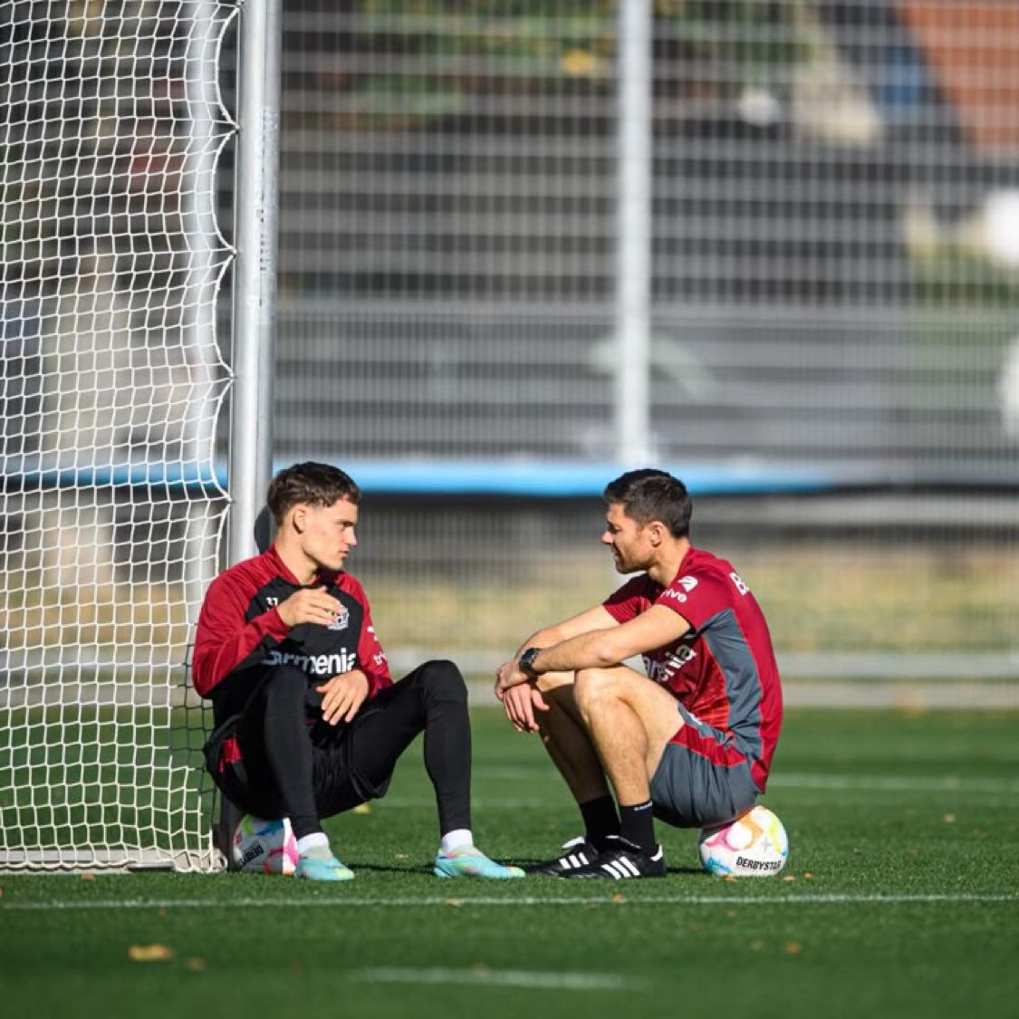 CuriosidadesPRL's tweet image. Xabi Alonso planeja fazer uma pequena pausa na carreira de treinador, a menos que o Liverpool vá atrás dele. 

Ele aceitaria imediatamente treinar o Liverpool, pois realmente ama o clube. 

(@marca)