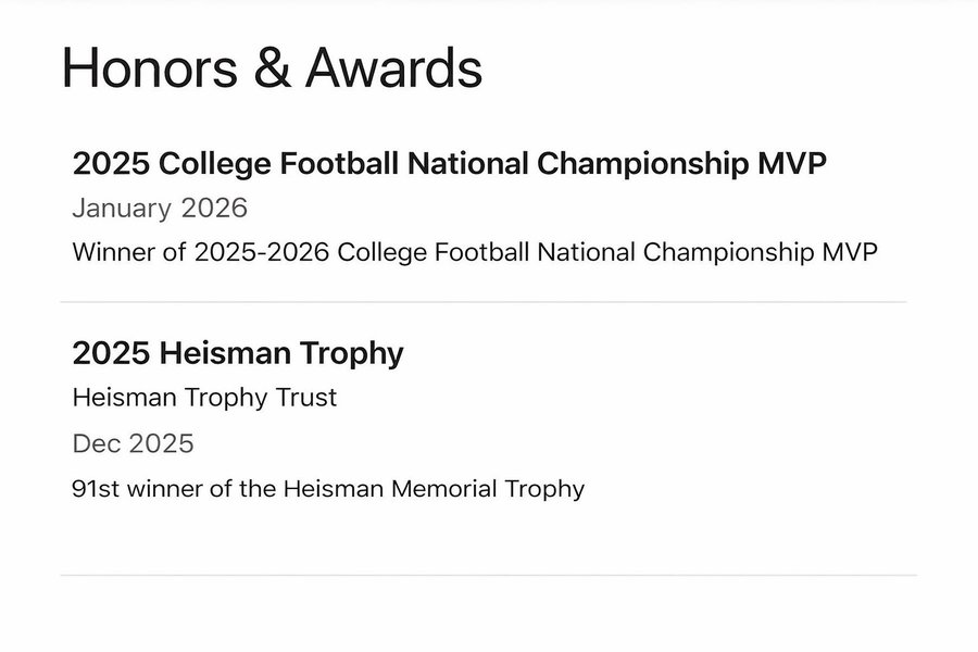 BetMGM's tweet image. Mendoza changed his LinkedIn bio within an hour of winning the Natty last night 🤣