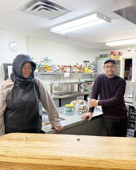 Thank you to our amazing 💙Kitchen Team 🍽️  for nourishing more than just bodies. Your dedication ensures our youth enjoy healthy, comforting meals. We appreciate every meal, long shift, and care you put into your work
#EmergencyShelterandHomelessnessServiceWorkerAppreciationWeek