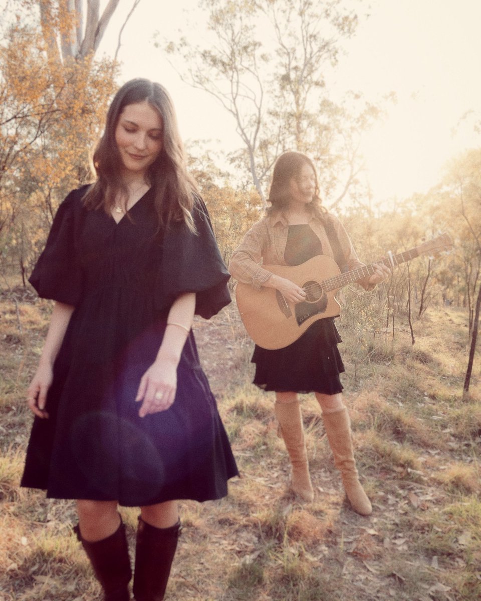 NineYearSister's tweet photo. We have a jam-packed weekend coming up!
Fri 23rd: Balancing Heart Vineyard 4-7pm ❣️
Sat 24th: Private partaaay 🥂🥳
Sunday…… 😴
Mon 26th: Australia Day Killarney 9-10am 🇦🇺
Mon 26th: Australia Day Allora 11am-12pm 🇦🇺 https://t.co/xlqLHzqYoG