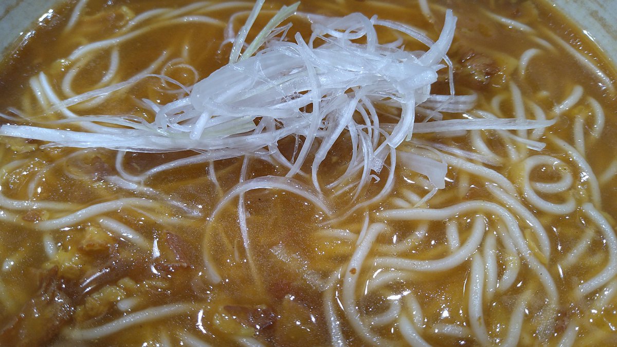 また寒波が到来しますね😐 これからが寒さの底（大寒～立春）なので、皆様も気を付けて下さい。
本日は早朝、北千住駅🚉の 小諸そば さんでカレーそば🍜を頂きました🙂 出汁の効いた カレーそば はメチャ美味😋 火曜日も頑張って乗り切ります🫡 #小諸そば #北千住駅 #カレーそば #サラリーマンの朝食