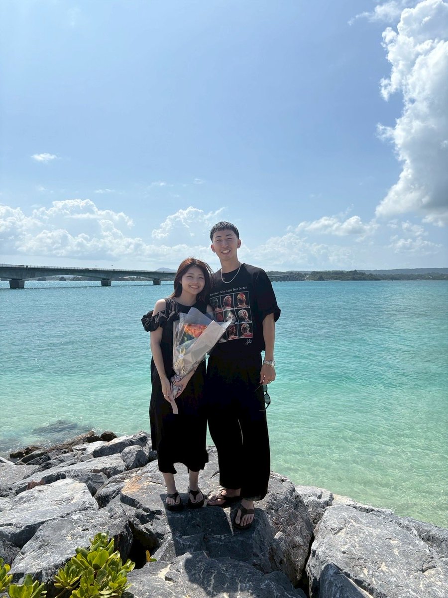 Maaaaaaa1114's tweet photo. 💍💫

いつも支えてくださっている皆さんに感謝です。直接ご報告できていない方も多く、この場でのご報告となりすみません。

結婚しました！
愛と優しさの塊のような女性と結婚できて、本当に幸せ者です。これから先、しっかり幸せにできるよう頑張ります。 https://t.co/R3DFYeXBf3