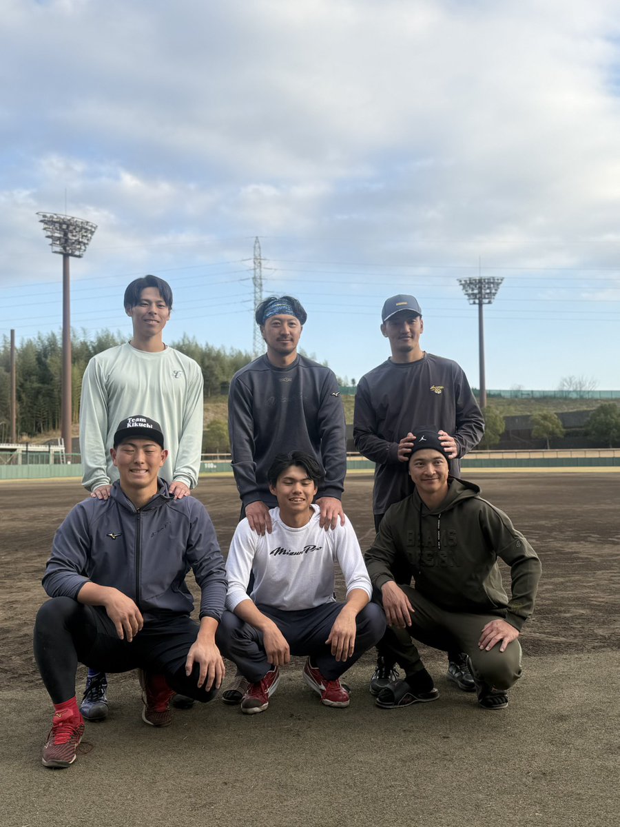 bbcontate's tweet photo. 2026 TEAM KIKUCHI 自主トレ　１４日目

本日は休養日でこれまでお伝えできなかった写真をお届けしてますが、こちらはまばたきしてしまい❌になったものです(笑) https://t.co/RKpo7CRd2h