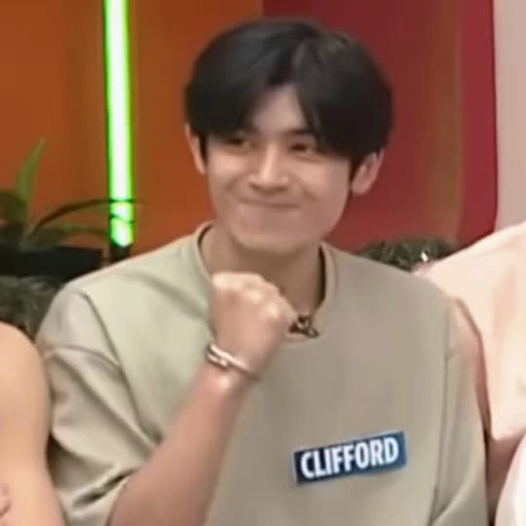 _capripuffs's tweet image. At bakit namin pinapatigil ni'yo kaming mag ship sa dalawa, Kung si Cliff nga sinasabi na patuloy ni'yo kaming suportahan ni Caprice, Aber. Alisin ko bituka niyo!

CAPmiss NI CLIFFY