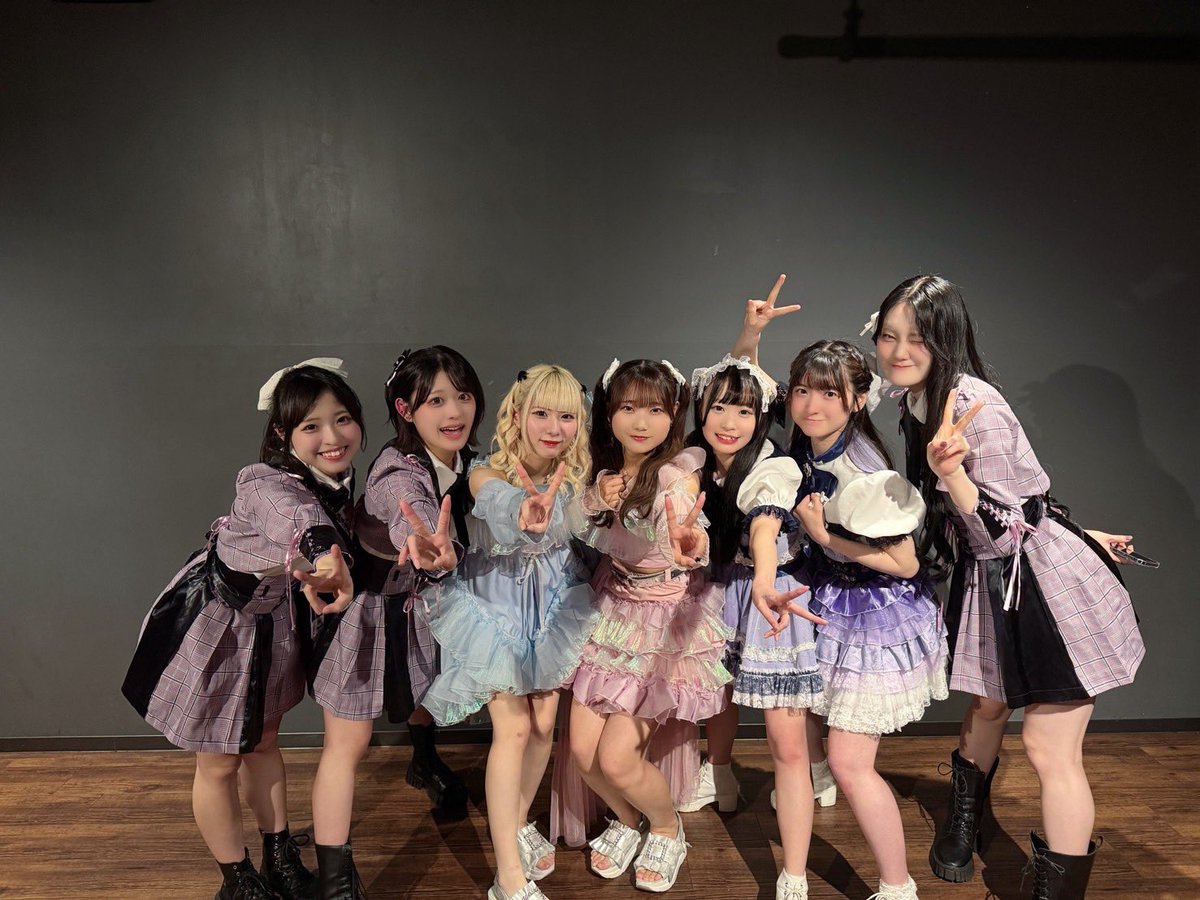 ai_idolhouse's tweet photo. 皆さんこんにちは!私たち
イベレイハウスです!💫
#FirstFLOWER https://t.co/2gjYRvrYQB