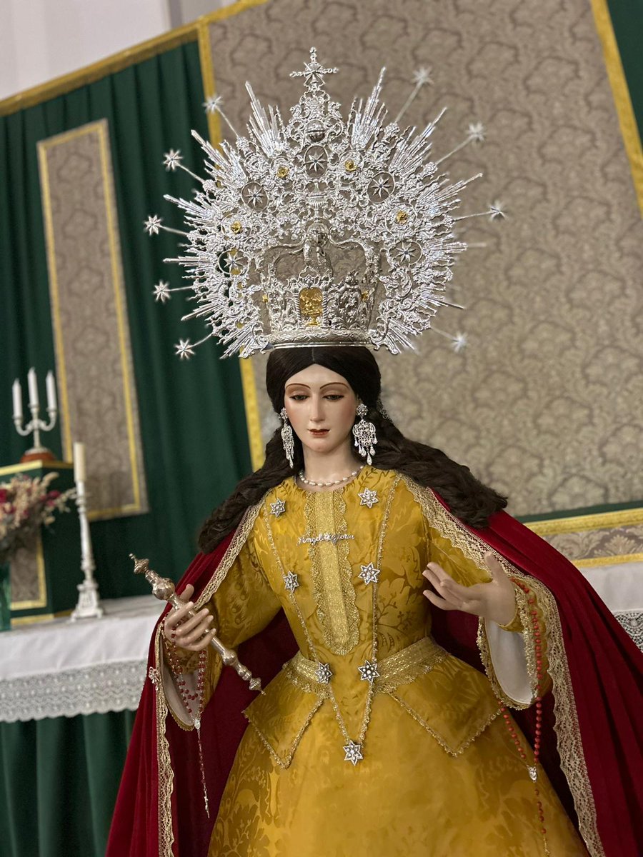 angelesygloria2's tweet photo. Hoy, amanece ataviada la Virgen de los Ángeles y Gloria, anunciando la llegada del Tiempo Ordinario y la celebración liturgica de la festividad de la Candelaria.
#reinaygloriadecarranque https://t.co/6JidzGufqD
