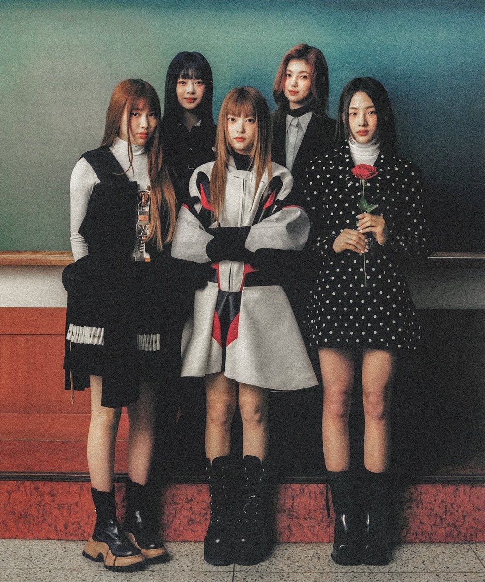 ialwayswndst's tweet image. นิวจีนรูปนี้จ๋องกันมากๆเลยง่ะ ไม่มีใครไม่จ๋อง รูปครอบครัวราชวงศ์แมวเม๋ว