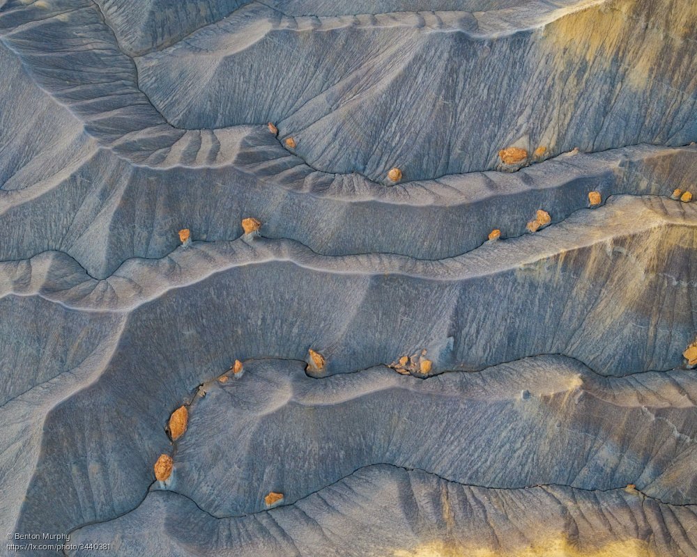 1x_com's tweet image. Drone view of Utah's bentonite hills titled 'Blue and Yellow' by Benton Murphy.
1x.com/photo/3440381/… #AerialPhotography #dronephotography #landscape #abstractart #utah #hills #yellow #Blue
