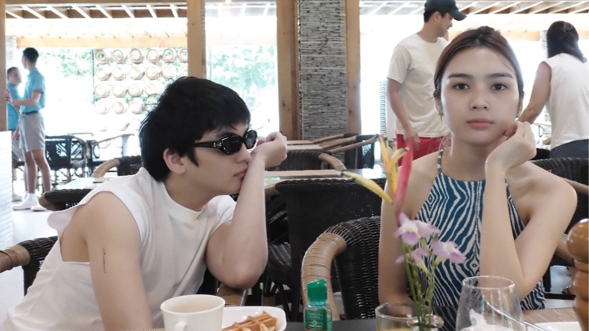 PhmpOfficial's tweet image. Francine Diaz shares “short and sweet” vacation moments with on-screen partner Seth Fedelin, giving fans a glimpse of her relaxed getaway.

philippinemorningpost.com/francine-diaz-…

#FrancineDiaz #FrancineDiazVacation #SethFedelin