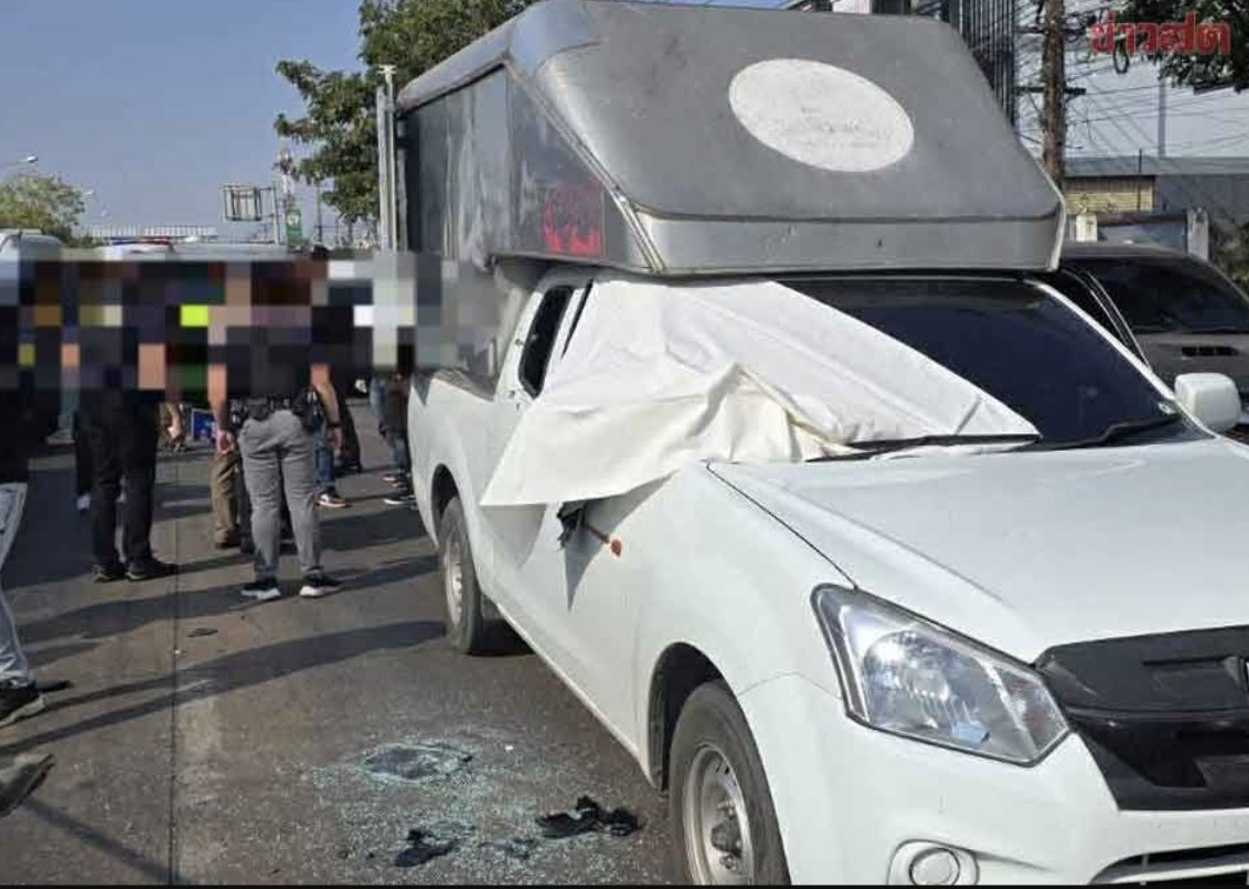 joe_black317's tweet image. ด่วน! ตำรวจวิสามัญฯ คนร้าย
ขนยาบ้า 15 กระสอบ (6ล้านเม็ด) กลางเมืองหนองคาย
ตร.ถูกคนร้ายยิงเจ็บ 2 นาย!!