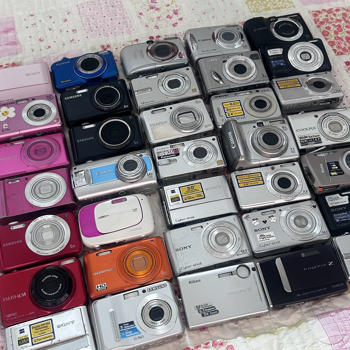 _ggoodgirll_'s tweet image. New dekdek naka tomorrow (21/01 ) 19:30  ka ราคาเริ่มหลักร้อยน้า มาเสริฟ์รุ่นฮิตจุกๆ ราคาดีมากรอบบนี้ เข้าฉ่ามมม
📌รี+ปักลด100บาท รีบปักกันเลยน้า📌

#กล้องดิจิตอลมือสอง  #กล้องดิจิตอลเก่า  #กล้องดิจิตอล