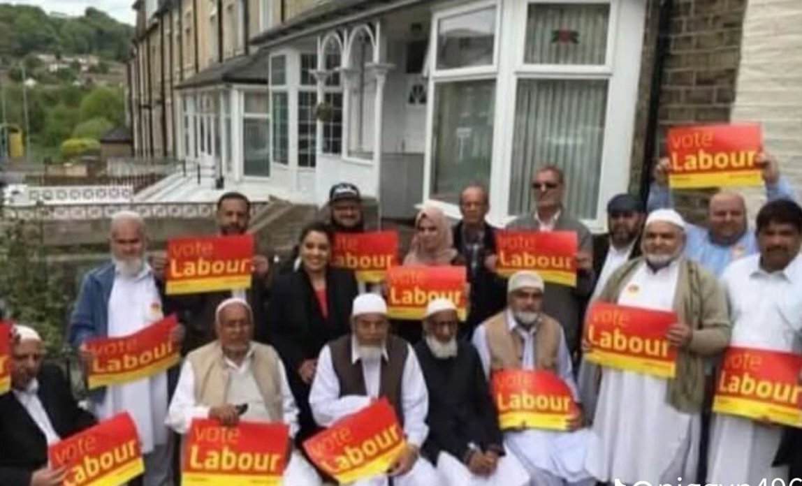 Essex_Patriot's tweet photo. Since 1997 over 12million immigrants have entered Britain. 80% remain firmly dependent on Welfare. Total cost is £50k per person pa. This is a staggering amount of money. Close to £500billion. It's DESTROYING our National economy.

Labour started immigration in 1997 &amp; wants more! https://t.co/zj3uED0cwe