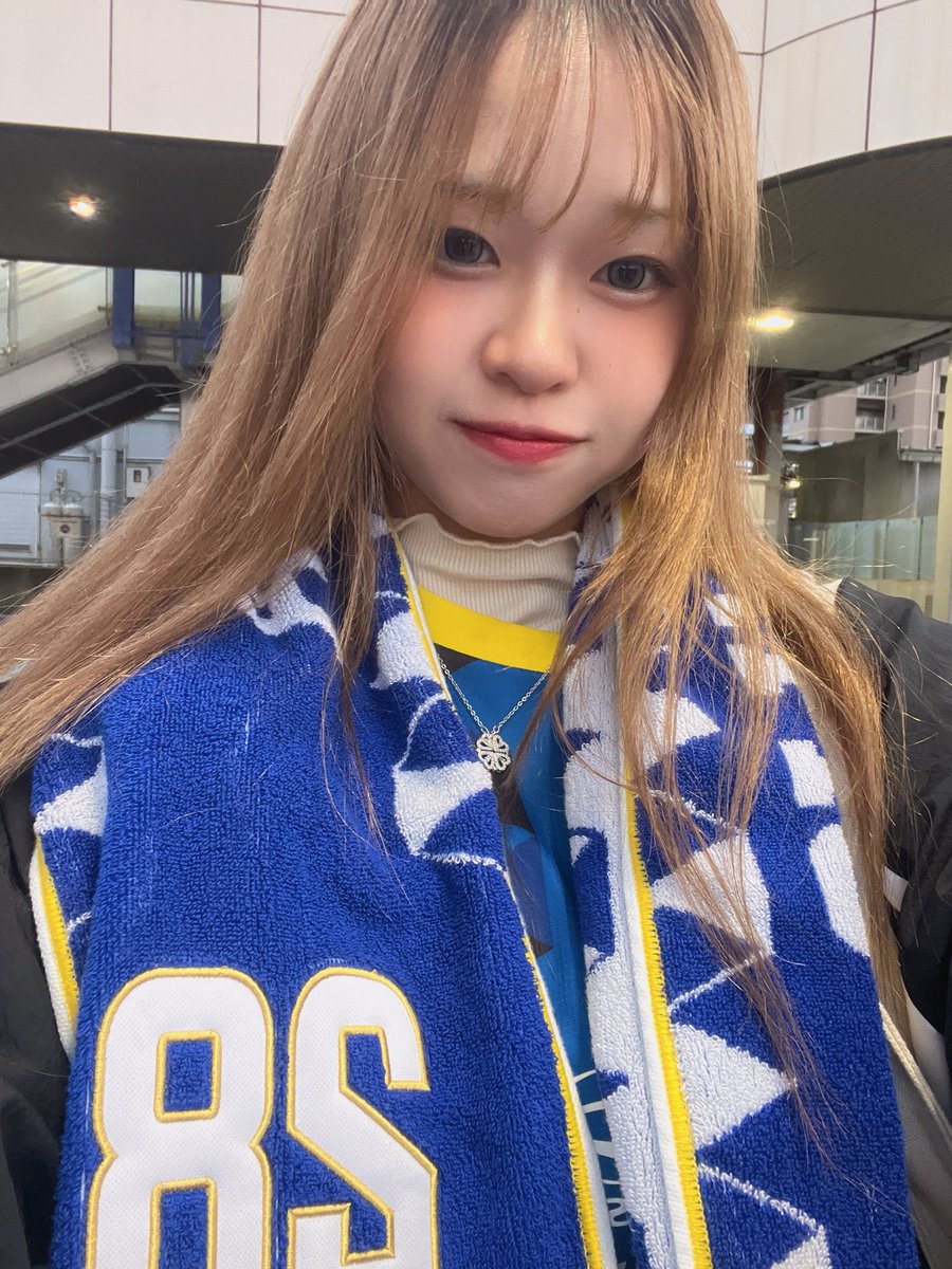 きよくん半年契約なのか、、どーなるかわからんって言ってたから更新されるかもしれんしね？🥺推しはいつまでもいないですよみなさん推しは推せる時に推そうね。

これは私に限らずね！アイドルさんとかも急にいなくなるんだからね😌みんな後悔しない推し活をしよう🤭

てことで2/15はあいにきて！！