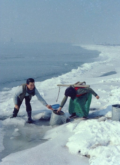 한강, 서울 한국, 1969년 

✅️ Homer Williams