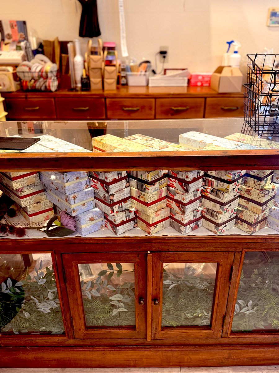 zerbinet's tweet image. サンタ・マリア・ノヴェッラ
みたいな雰囲気のお店だった...
꒷.𖦹˙🎂🍰🧁**°

実家に誕生日のケーキお届け完了

たーだいま
⊂( ⊂ _ω_ )⊃