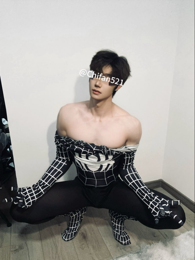 好饿捏 tweet media