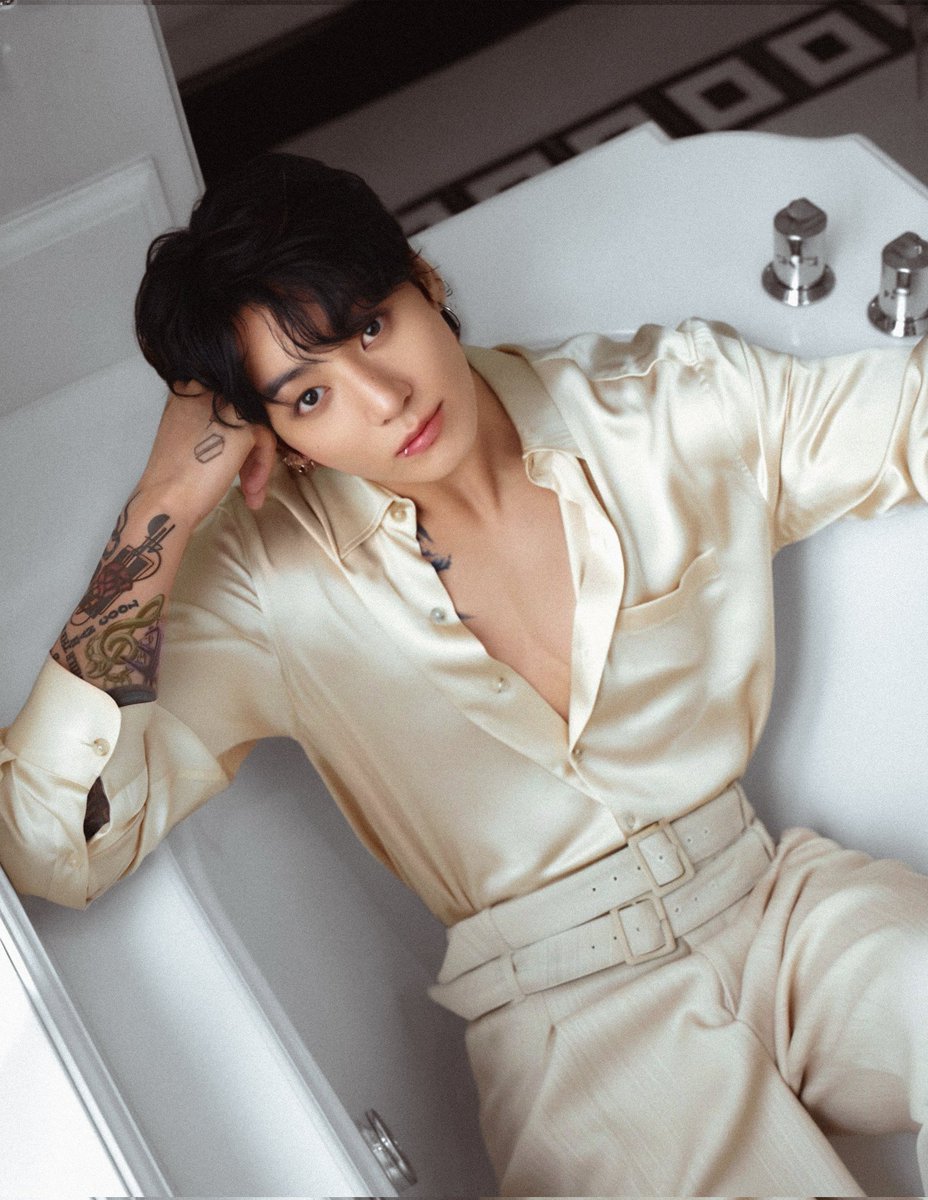 _Kpop_Stats_'s tweet image. #Jungkook ranks #1 among individual singers for positive influence on South Korea’s global image, according to the 2025 Republic of Korea Country Image Survey (Ministry of Culture, Sports and Tourism).