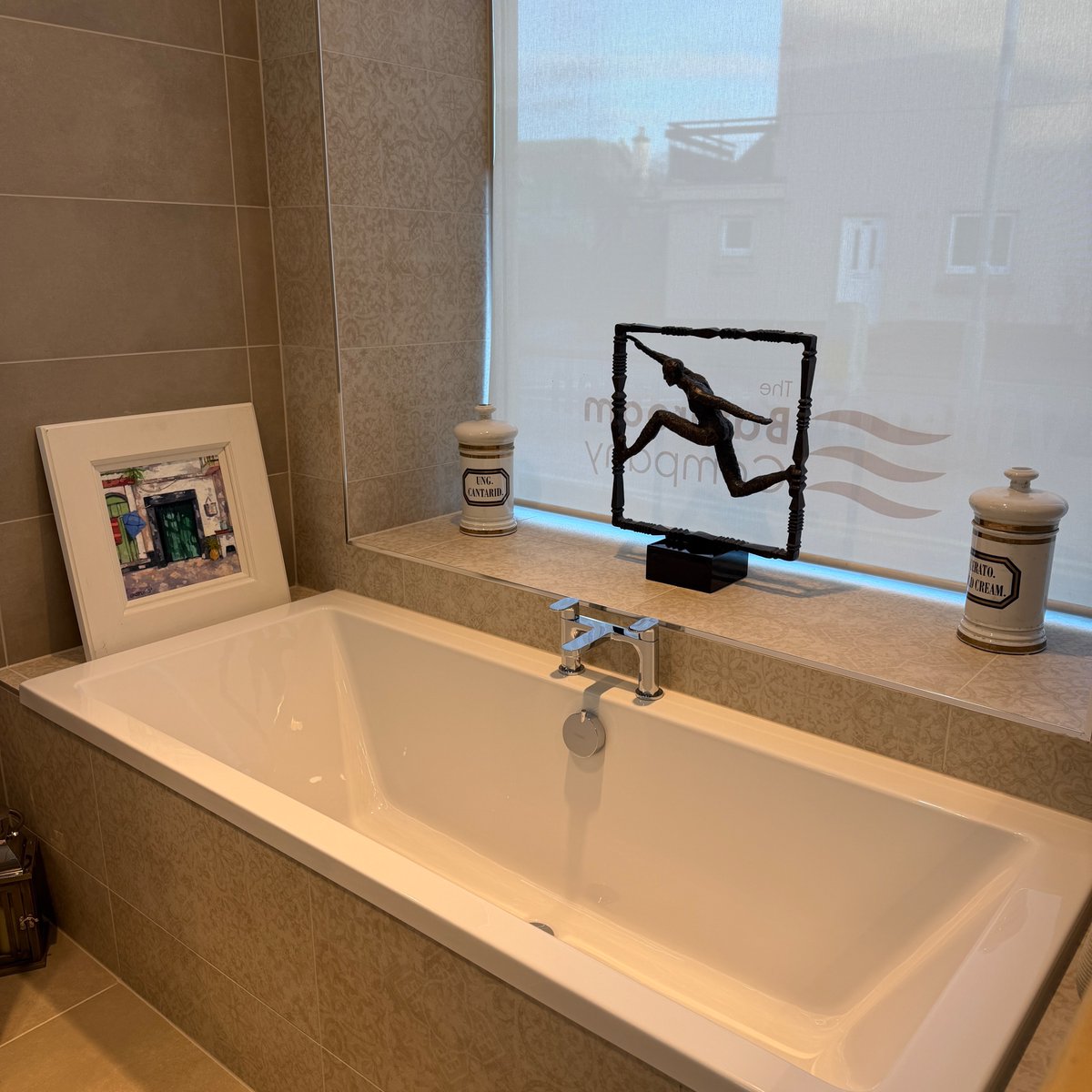 bathcoperth's tweet photo. A new addition to our Perth showroom. This display showcases premium products, a thoughtfully curated colour palette, and meticulous installation by our in-house trades team. Visit our Edinburgh and Perth showrooms for inspiration and design ideas for your new bathroom. https://t.co/HYSzJ8TW3D
