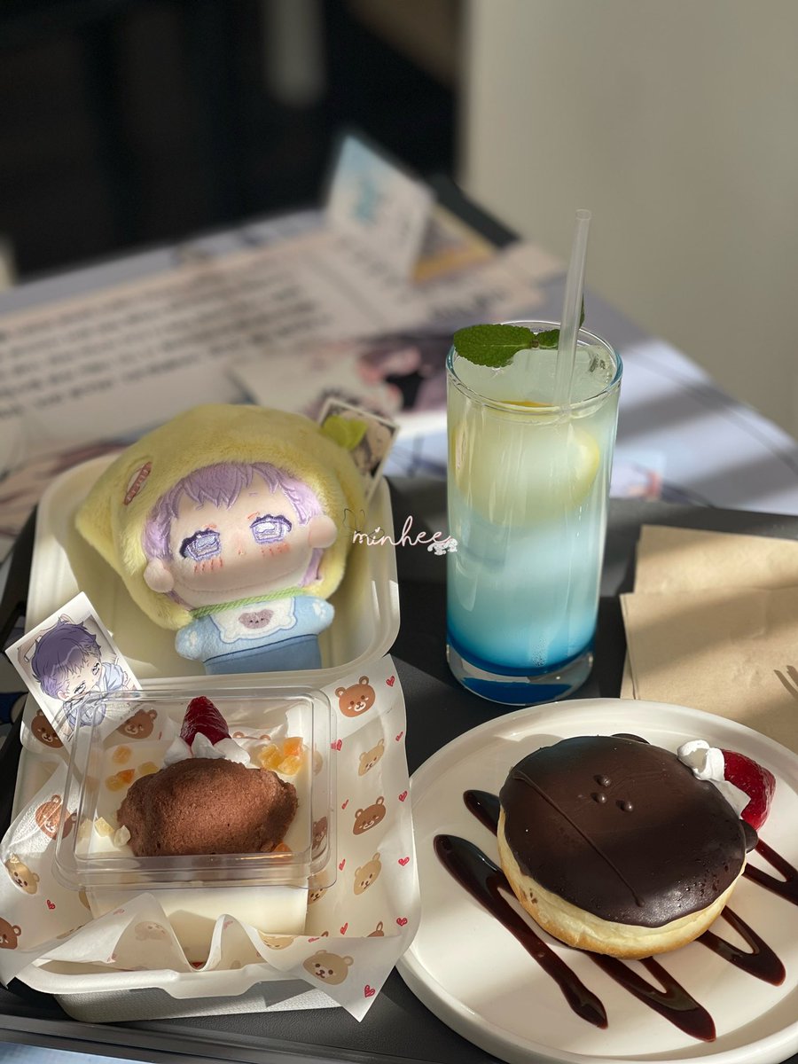 minhee7502's tweet photo. 귀엽지않아 ? 🎀👉👈
방문 체크 완료 💫💫
#너를찾는파도 #너찾파 #너찾파앵콜전 #콜라보카페 #청연 #투니크 https://t.co/vY9fOEZyOz