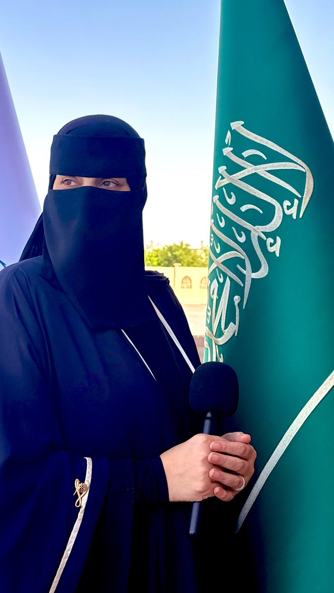 حديثو النعمة في عصر السوشيال ميديا: حين تفضح الصورة ما لا تقوله السيرة

في عالم الإعلام الجديد : لا تفضح الكاميرا الفقر أو الغنى بقدر ما تكشف مستوى النضج والذائقة

كاتبة الرأي : نهله الجمّال 

في زمنٍ أصبحت فيه الصورة لغةً قائمة بذاتها، لم يعد التعبير عن الذات محصورًا بالكلمات،