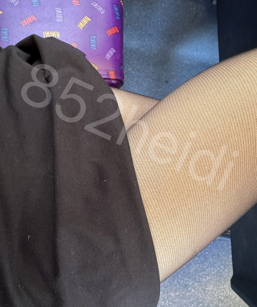 成日出 trip 
好耐都冇係香港搭過巴士💓
呢個天氣著岩岩好 隻腳出少少汗又唔會太凍