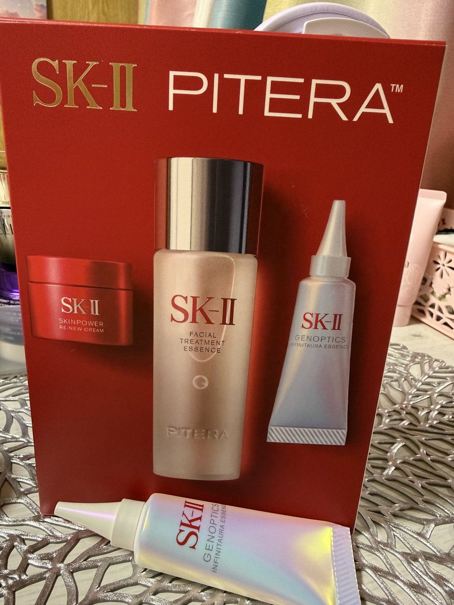 nm_0217's tweet image. 이것 사러 가서 또 피부측정했는데 25살 나옴 ㅎㅎ 완전 좋땅 !!