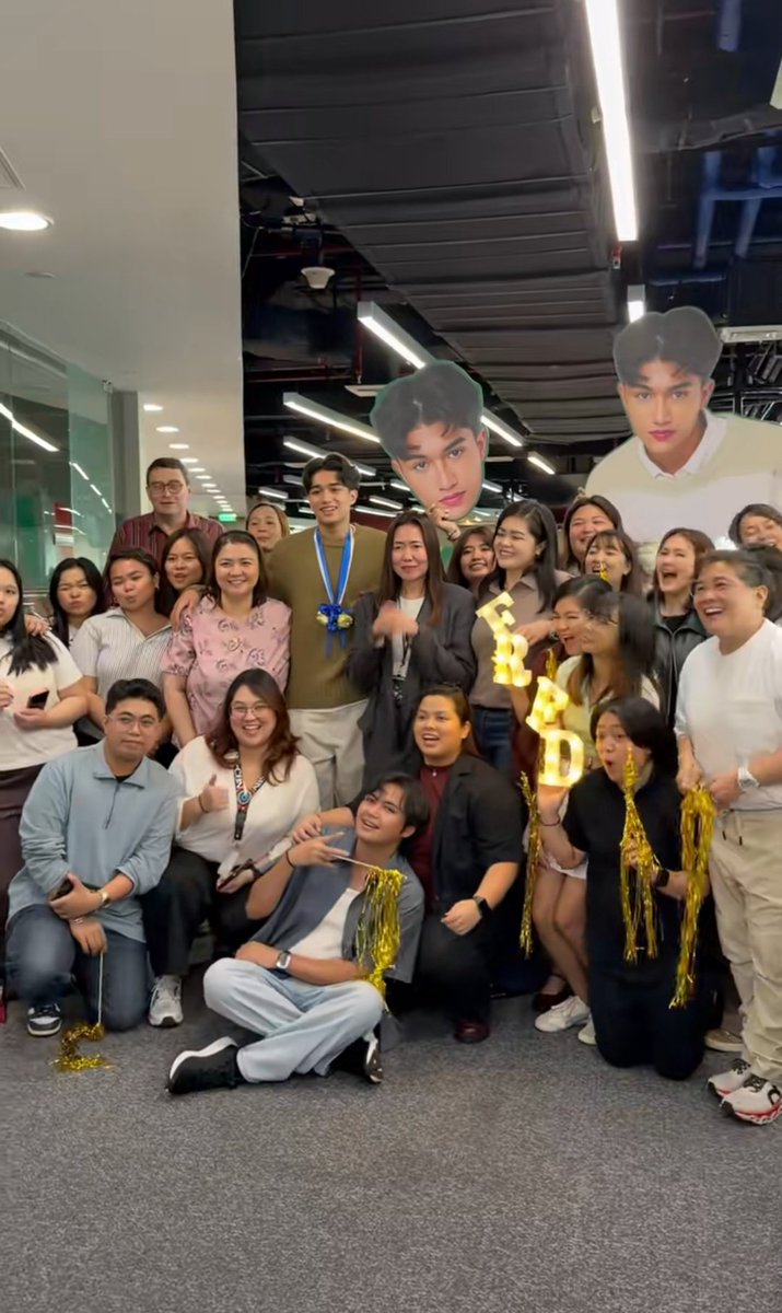 lovesickpixels's tweet image. Welcomed by his new home, the Star Magic family 🥹✨

We're so proud of you, Fred. This is just the beginning 💫

#FredMoser