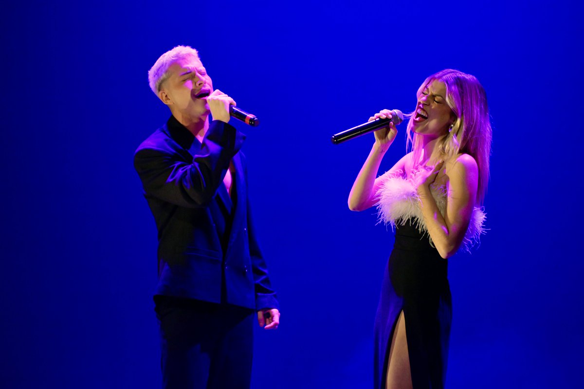 Nerea Rodríguez estrena el nou cicle de concerts “Nits a l’Espai”. La cantant i actriu  va omplir divendres l' <a href="/espaimaragall/">Gavà Cultura</a>   de #Gavà amb un concert acústic amb temes propis i versions elbruguersdigital.cat/nerea-torna-a-…