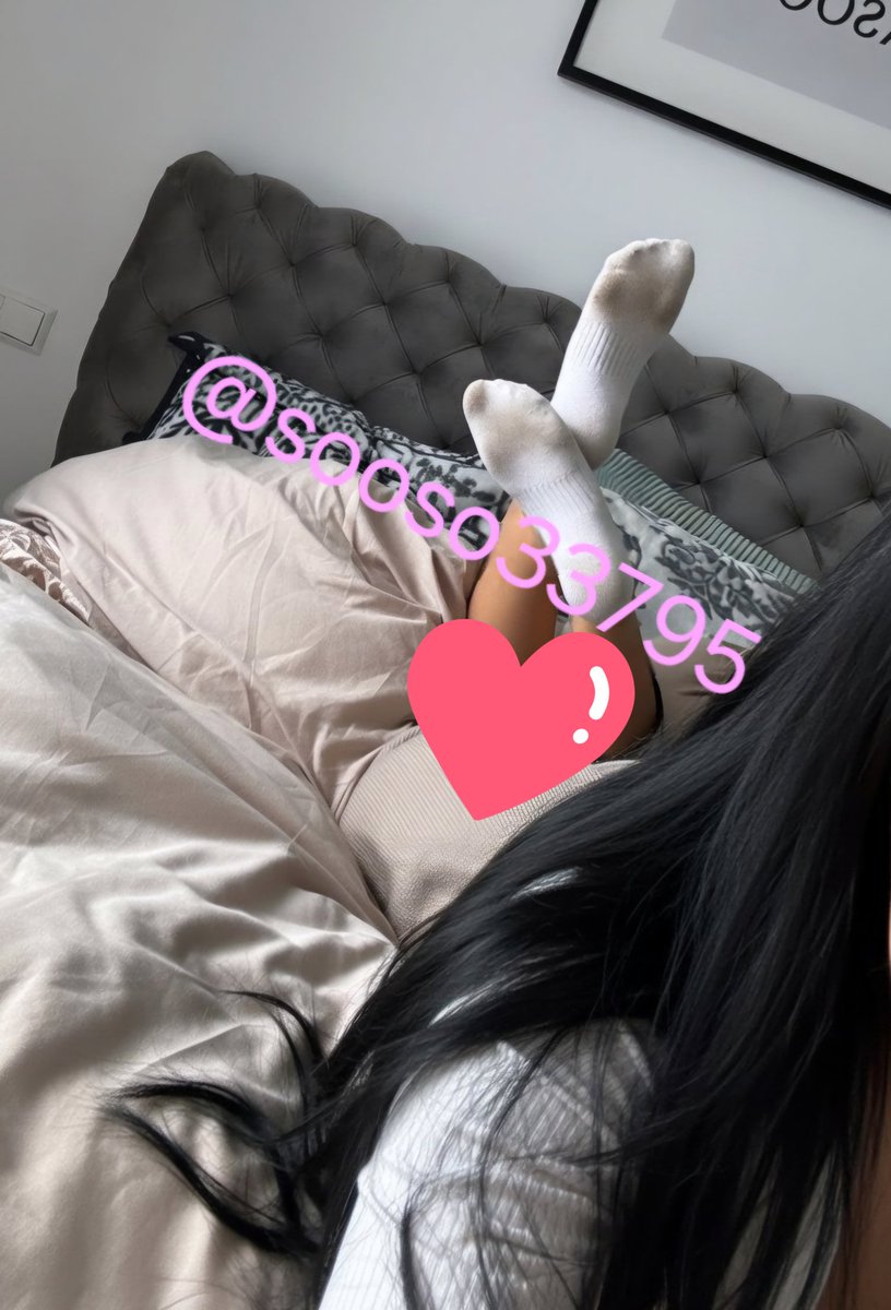 꼬질꼬질 더러운 양말 보고도 꼴리는
도태 마조 멜섭들은 당장 저기 코박고
탈취하고 싶으려나~ㅋㅋㅋ
운동하고 땀찬상태로 헬스장 돌아다녀서
땀이랑 먼지랑 섞여서 아주 맛도리 상태ㅎ
도태남들은 엉덩이 대신 발바닥이나 봐^^