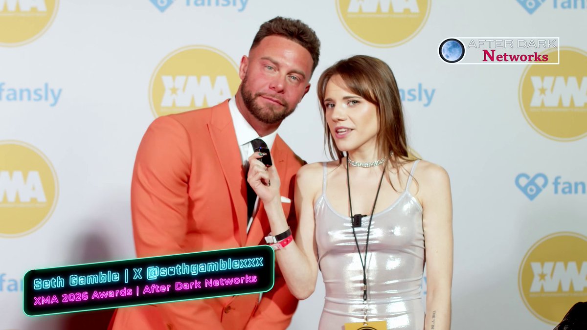 skyhawkafterdark tweet media