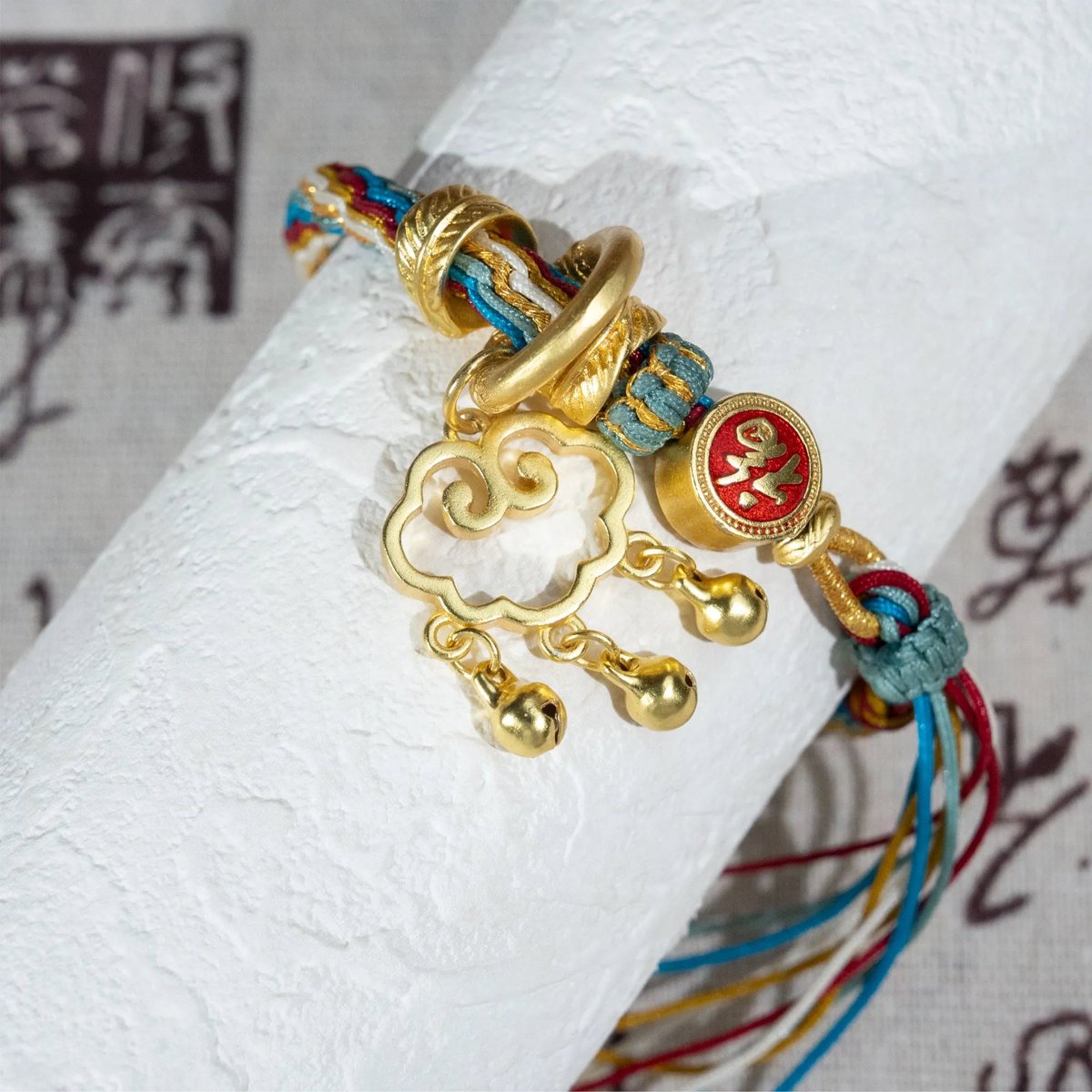 dhgate's tweet image. Colorful enamel, classic elegance ✨🧧 A Chinese-style enamel bracelet that adds rich cultural charm to your wrist
Shop now🛒
cutt.ly/ytl7Bpc4
cutt.ly/utl7BzX9
#ChineseStyle #EnamelJewelry #BraceletLove #CulturalAesthetic #TimelessCharm #DHgateFinds