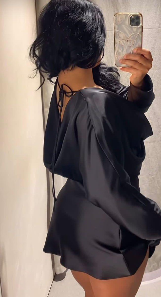 🎀✨ NEW DROP ✨🎀
Sizes: S M L to fit XL (8-14)
Price: ₦32,000

📍Same-day delivery in Lagos
💳 Payment: Transfer or Bank Deposit