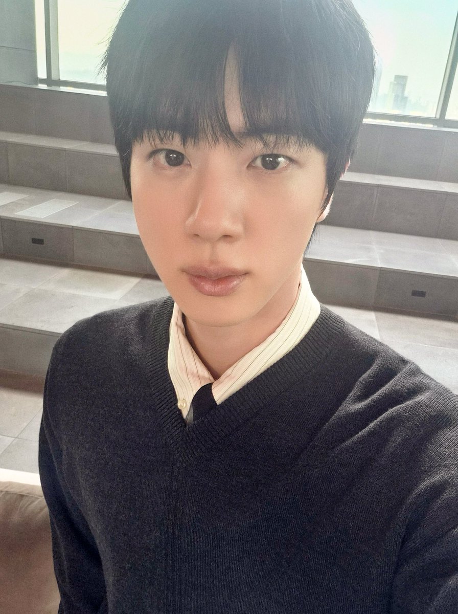 ARMYTEAMID's tweet image. [💜]

Jin Weverse Update