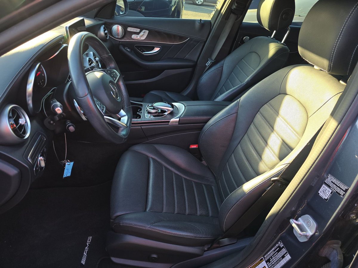 kena_ewuru's tweet image. 2015 Mercedes Benz C400
PRICE: ₦32,000,000
ETA: 6-8 weeks