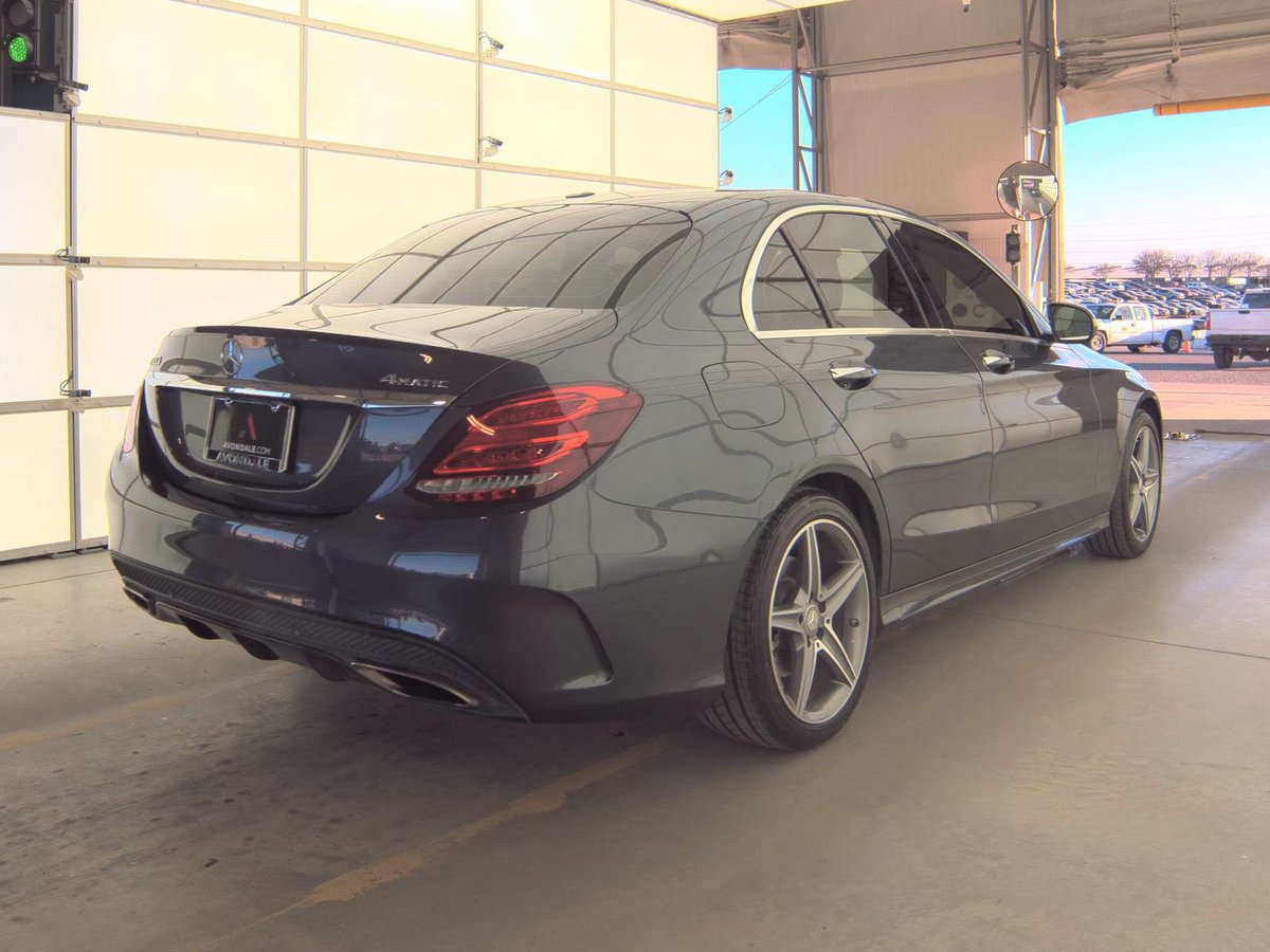 kena_ewuru's tweet image. 2015 Mercedes Benz C400
PRICE: ₦32,000,000
ETA: 6-8 weeks