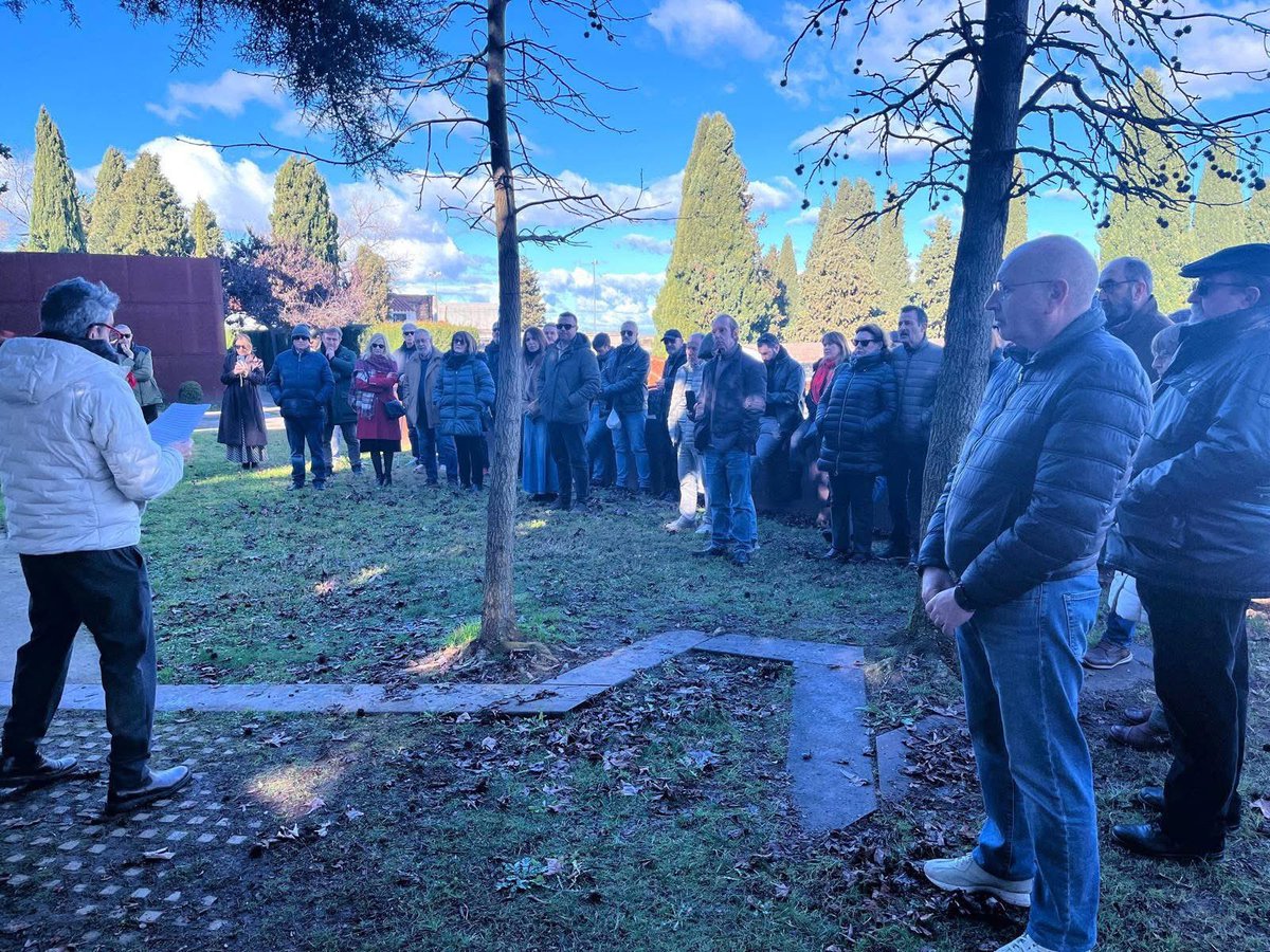 Reivindicación de la Ley de Memoria Histórica y Democrática. Jóvenes y valores democráticos. Compromiso de exhumación de fosas. Fueron los principales temas tratados en el acto que organizó el PSOE de CC el pasado domingo en recuerdo de los asesinados en las Navidades de 1937.