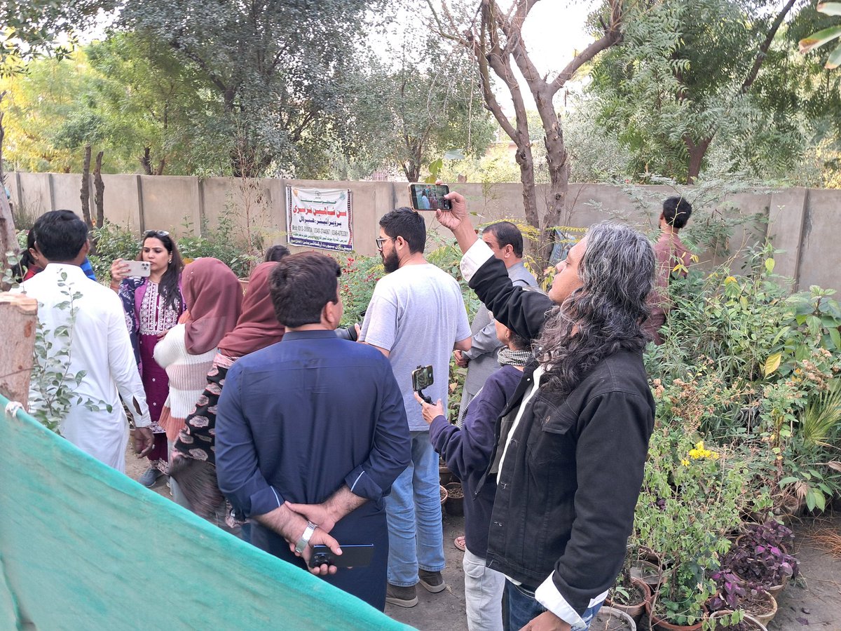 SRSO_Official's tweet photo. Poverty Reduction Program (#PPRP) of the Govt of Sindh. 

The delegation visited two villages in Union Council Koonjheli and Seekhro, where they were warmly welcomed with traditional local hospitality. At both locations, the visitors engaged in interactive dialogues with https://t.co/vj2SfmQUL9
